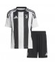 Günstige Juventus Douglas Luiz #26 Heimtrikotsatz Kinder 2024-25 Kurzarm (+ Kurze Hosen)